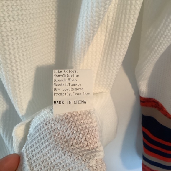 Ladies V Neck Top Cream, Navy Blue,Rusty Orange Size M - Picture 4 of 4